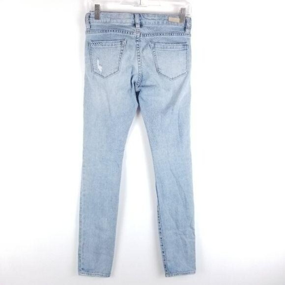 BlankNYC 24 Skinny Classique Light wash denim jean lowrise distressed Casual - Picture 2 of 10